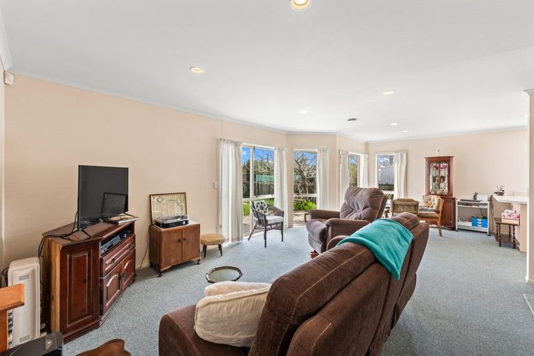 Photo of property in 14 South Road, Waipu, 0510