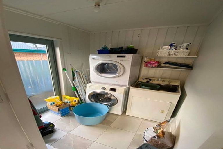 Photo of property in 176a Langdons Road, Northcote, Christchurch, 8052