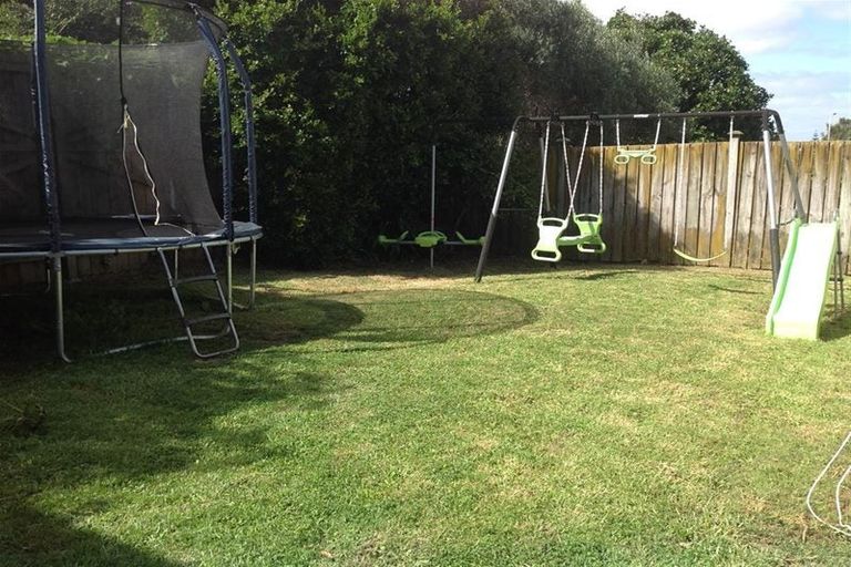 Photo of property in 36a Grassways Avenue, Pakuranga, Auckland, 2010