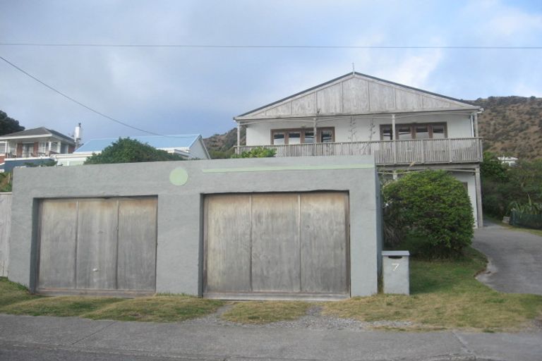 Photo of property in 7 The Parade, Paekakariki, 5034