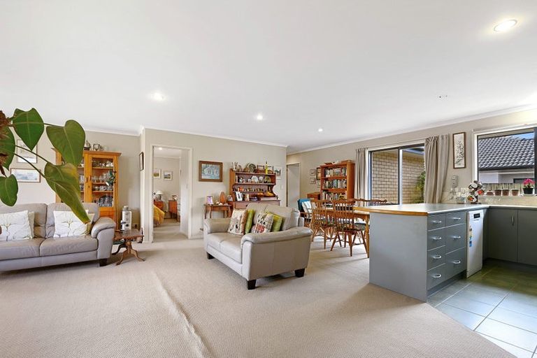 Photo of property in 35 Kauae Place, Ngongotaha, Rotorua, 3010