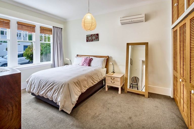 Photo of property in 44 Glen Road, Kelburn, Wellington, 6012