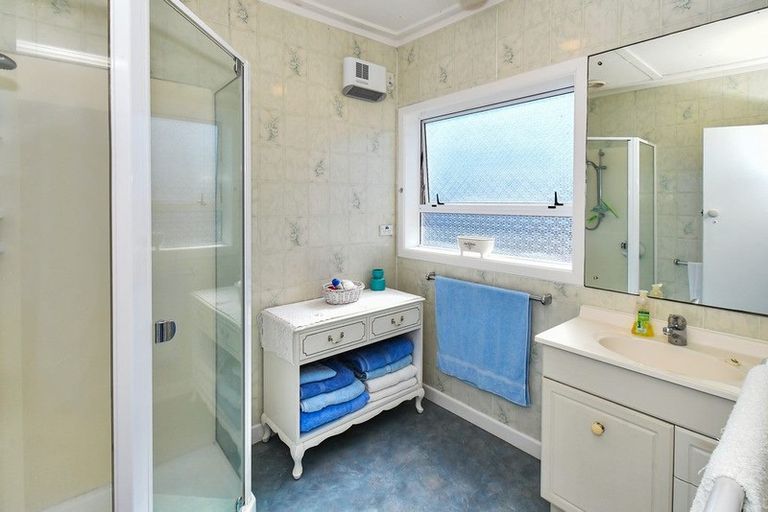 Photo of property in 45 Paerata Road, Pukekohe, 2120