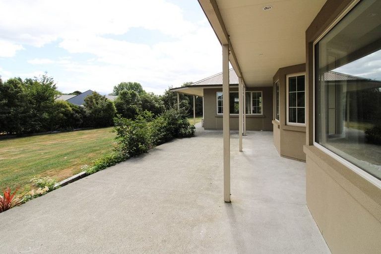 Photo of property in 3 Rexwood Estate, Carterton, 5713