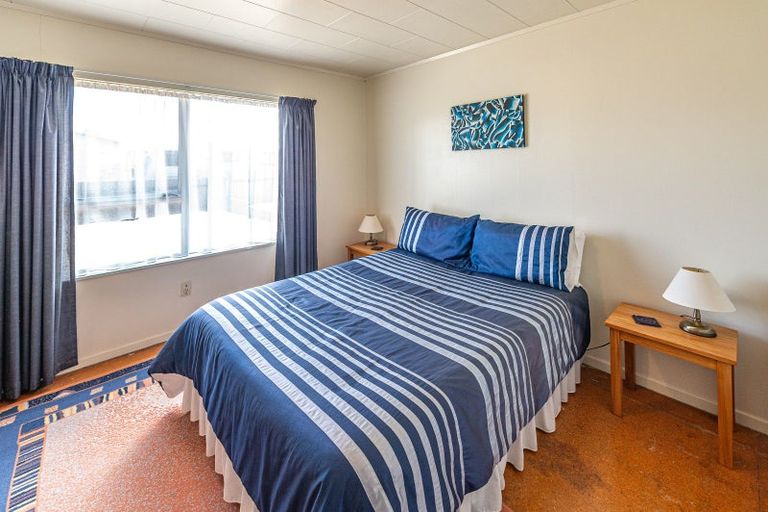 Photo of property in 6 Cornfoot Street, Castlecliff, Whanganui, 4501