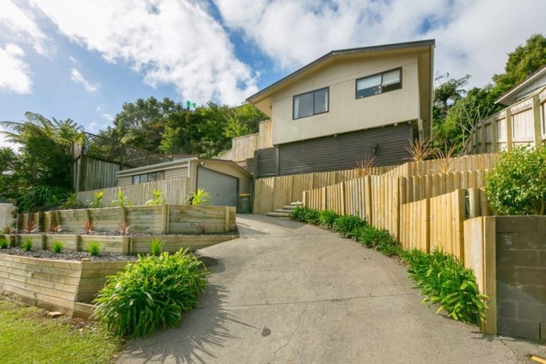 Photo of property in 77 Poplar Grove, Whalers Gate, New Plymouth, 4310