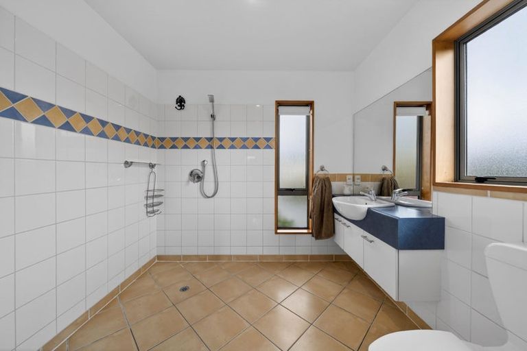 Photo of property in 76 Fairway Drive, Shirley, Christchurch, 8061