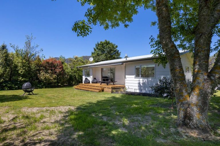 Photo of property in 5a Lady Cobham Grove, Anakiwa, Linkwater, 7281