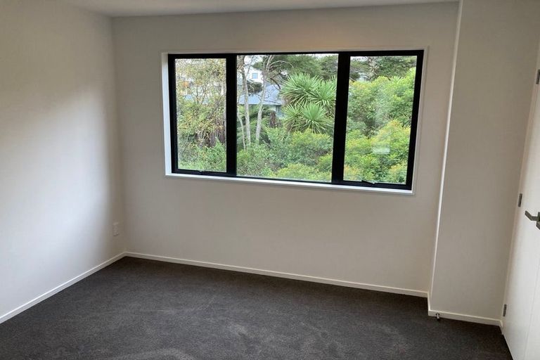 Photo of property in 63 Morihana Close, Glen Eden, 0602