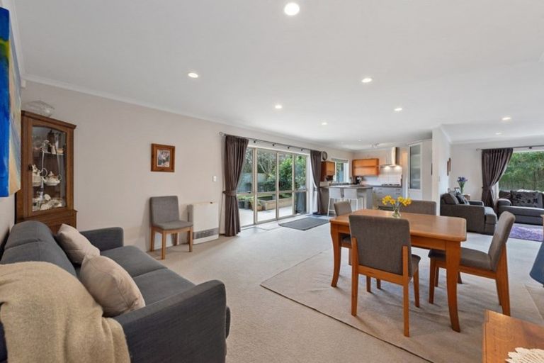 Photo of property in 27 Whitney Place, Rototuna North, Hamilton, 3210