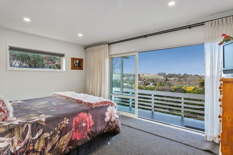 Photo of property in 2/13 Scenic Heights, Acacia Bay, Taupo, 3330