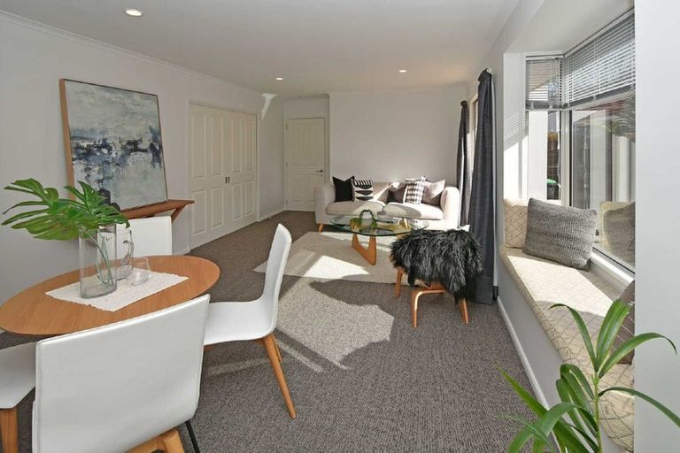 Photo of property in 6 Augusta Street, Redcliffs, Christchurch, 8081