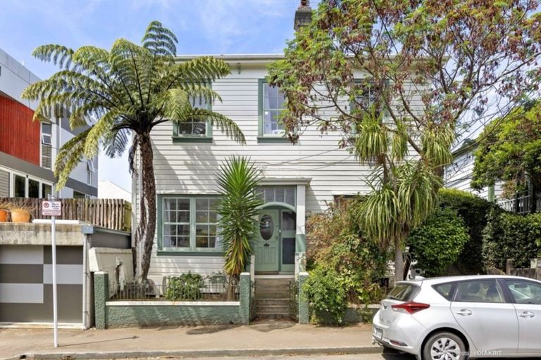 Photo of property in 5 Honiana Te Puni Street, Aro Valley, Wellington, 6021