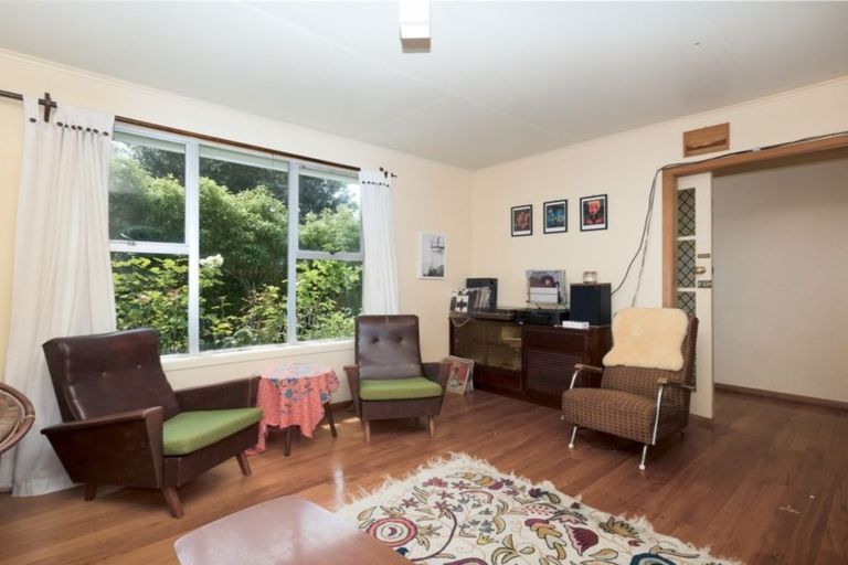 Photo of property in 2 Owhiti Street, Titahi Bay, Porirua, 5022