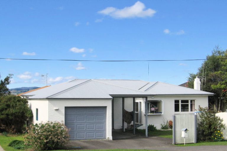 Photo of property in 172 Edgecumbe Road, Tauranga South, Tauranga, 3112