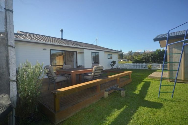 Photo of property in 11 Millhaven Place, Otaki, 5512