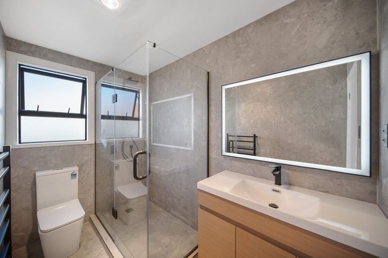 Photo of property in 54 Valiant Street, Mangere, Auckland, 2022