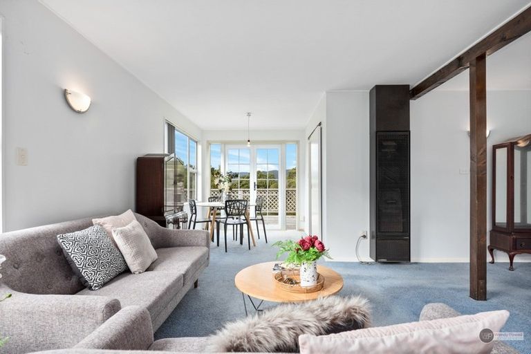 Photo of property in 11 Panorama Grove, Harbour View, Lower Hutt, 5010