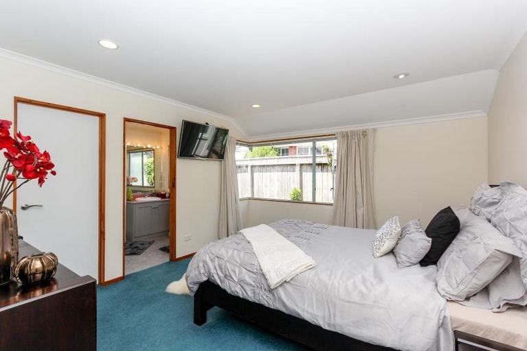 Photo of property in 83 Branch Road, Highlands Park, New Plymouth, 4312
