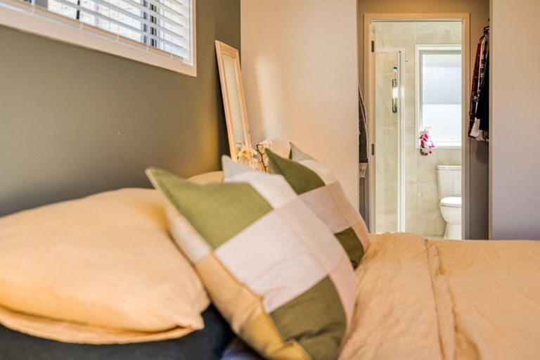 Photo of property in 5 Grenache Way, Kumeu, 0810