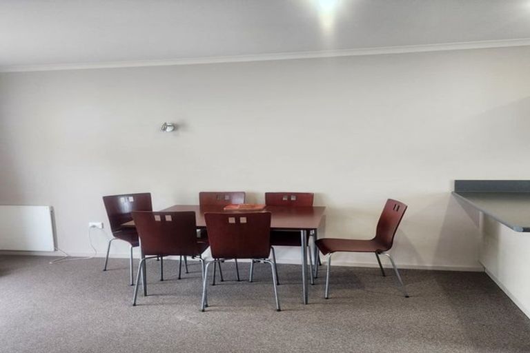 Photo of property in 12a-c Camden Street, Turnbull Thomson Park, Invercargill, 9810