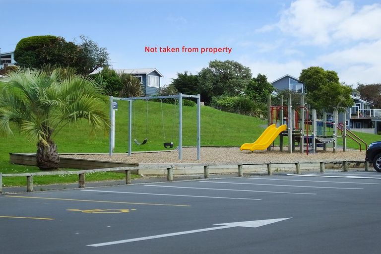 Photo of property in 38 Tamatea Drive, Snells Beach, 0920