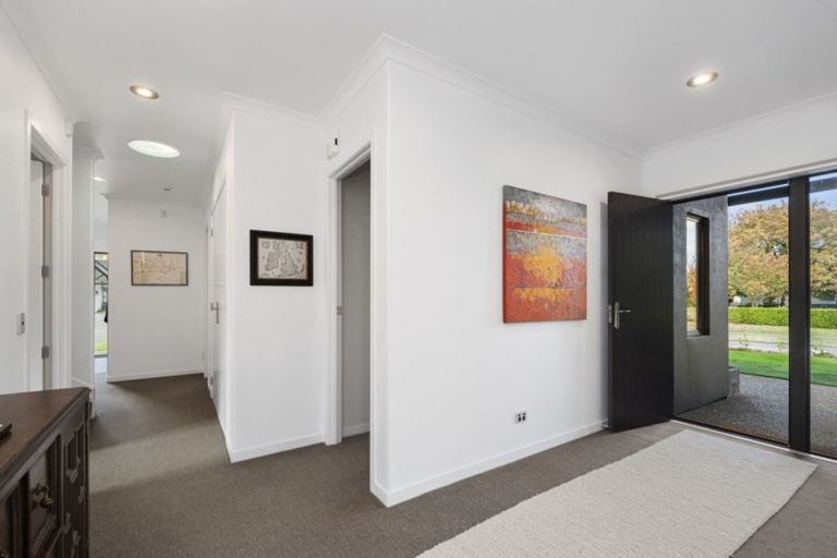 Photo of property in 2 Flaxen Way, Kinloch, Taupo, 3377