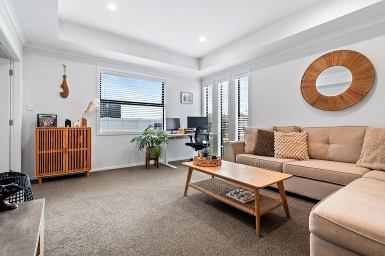 Photo of property in 24 Maturiki Drive, One Tree Point, 0118