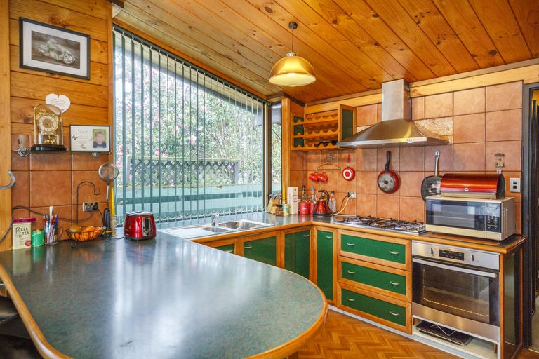 Photo of property in 41 Pencarrow Street, Highbury, Palmerston North, 4412