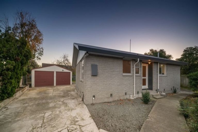Photo of property in 69a Rowses Road, Aranui, Christchurch, 8061