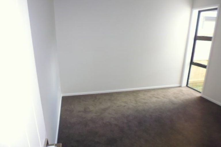 Photo of property in 9a Pakaraka Drive, Papakura, 2110