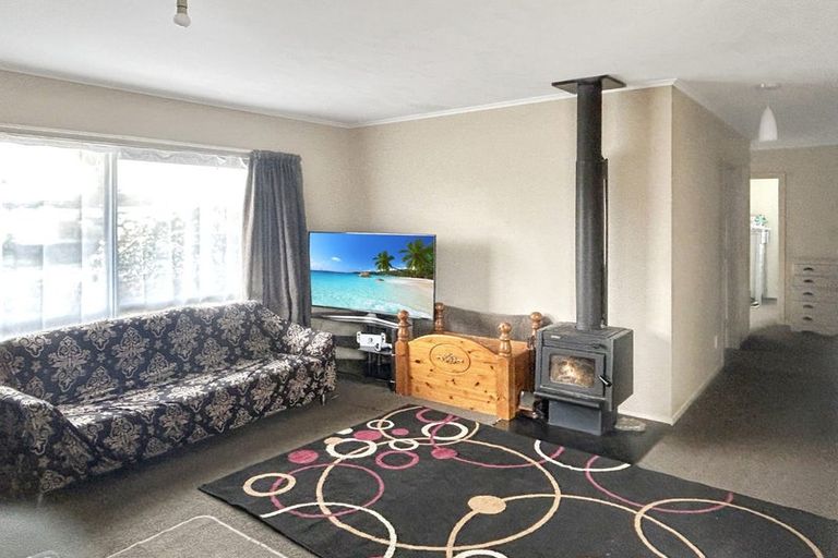 Photo of property in 1 Toi Grove, Turangi, 3334