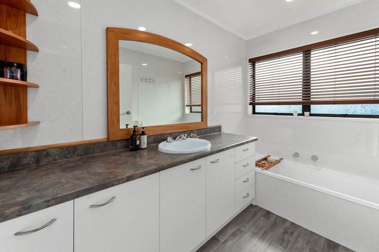 Photo of property in 44 Pegasus Drive, Sunnybrook, Rotorua, 3015