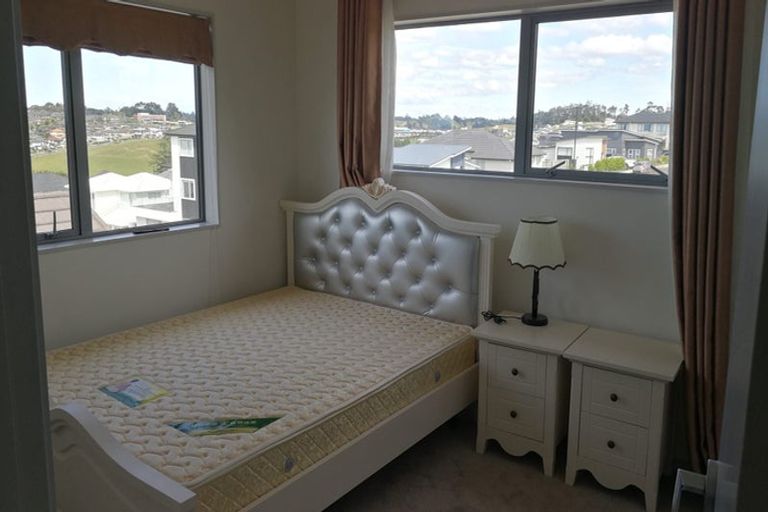 Photo of property in 18 Carpenter Lane, Silverdale, 0932