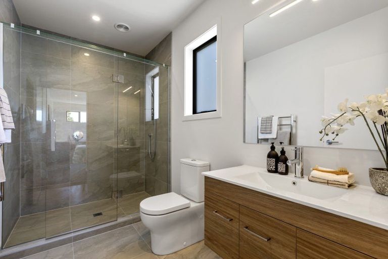 Photo of property in 2/22 Methuen Road, Avondale, Auckland, 0600