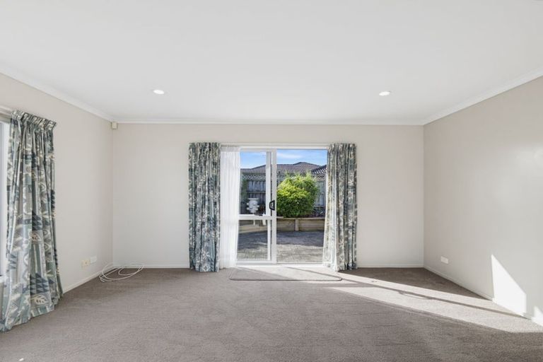 Photo of property in 87 Riverside Drive, Waiuku, 2123