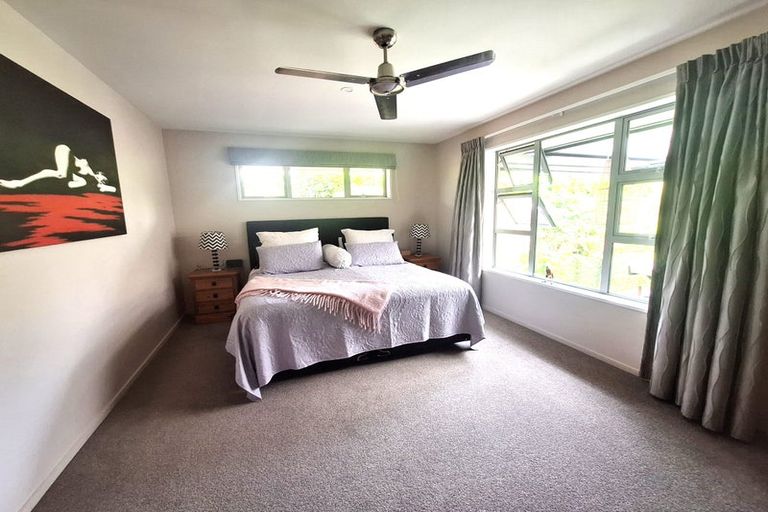 Photo of property in 20 Bamber Crescent, Halswell, Christchurch, 8025