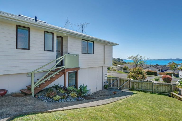 Photo of property in 11 Brampton Road, Snells Beach, 0920