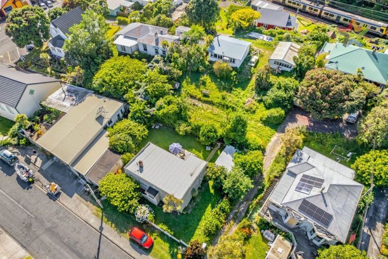 Photo of property in 15 Beach Road, Paekakariki, 5034