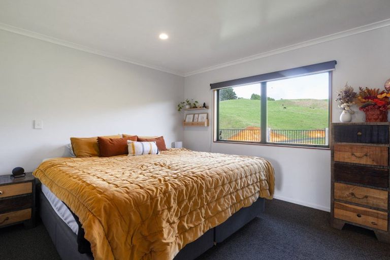 Photo of property in 969 Waingaro Road, Glen Massey, 3793