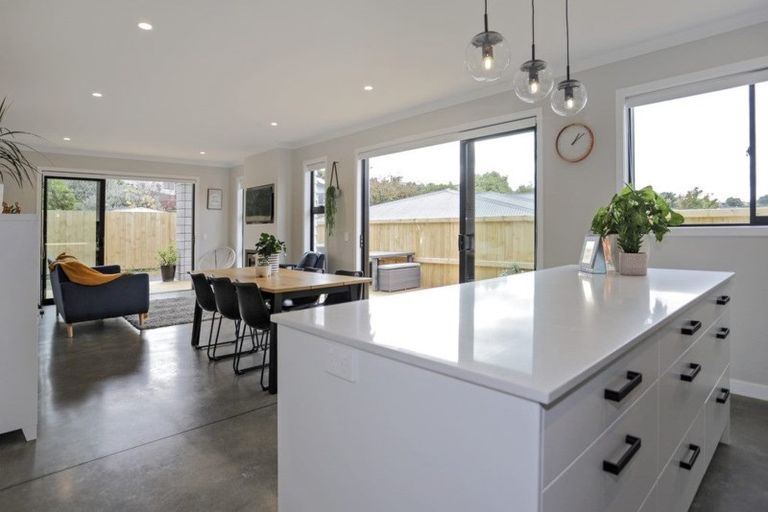 Photo of property in 121a Bellevue Road, Brookfield, Tauranga, 3110