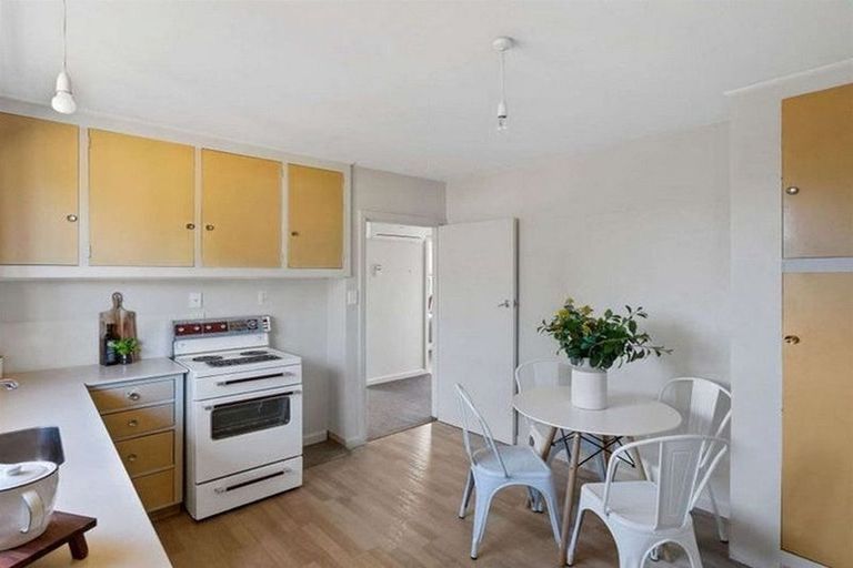 Photo of property in 2/65a Wychbury Street, Spreydon, Christchurch, 8024