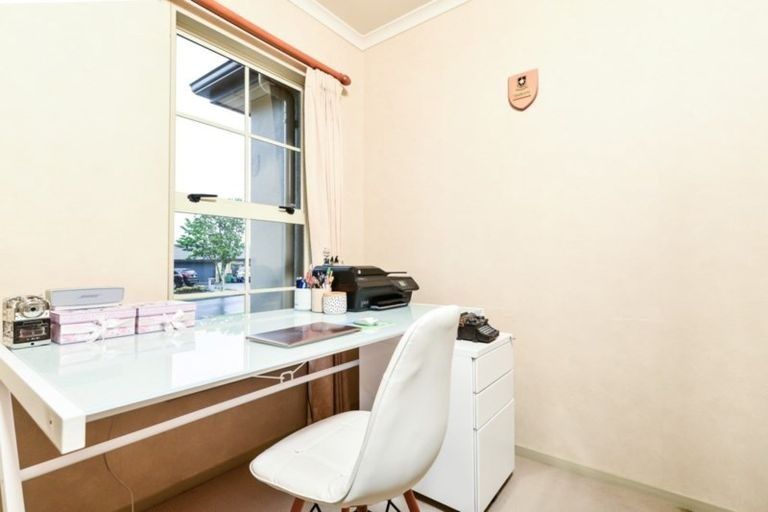 Photo of property in 31 Cairns Crescent, Rototuna, Hamilton, 3210