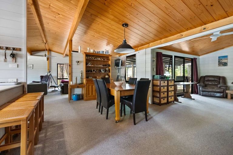 Photo of property in 210 Main Street, Greytown, 5712