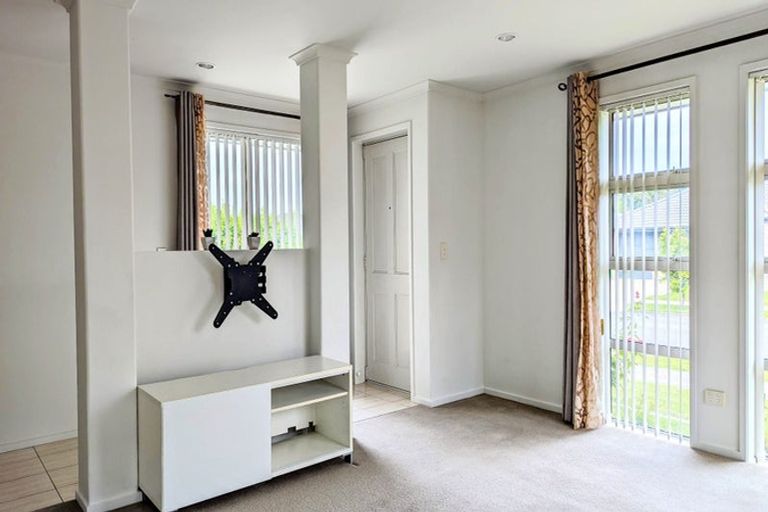 Photo of property in 18 Edgeview Crescent, Fitzroy, Hamilton, 3206