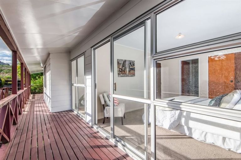 Photo of property in 81 John Downs Drive, Browns Bay, Auckland, 0630