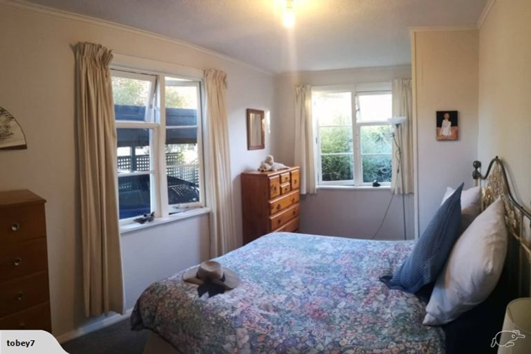 Photo of property in 2 Bateman Avenue, Bryndwr, Christchurch, 8053