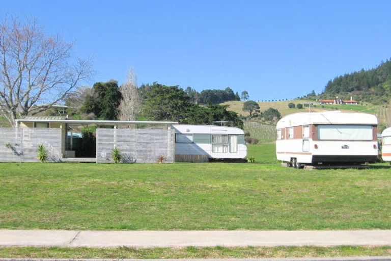 Photo of property in 7 Hawk Hill Crescent, Cooks Beach, Whitianga, 3591