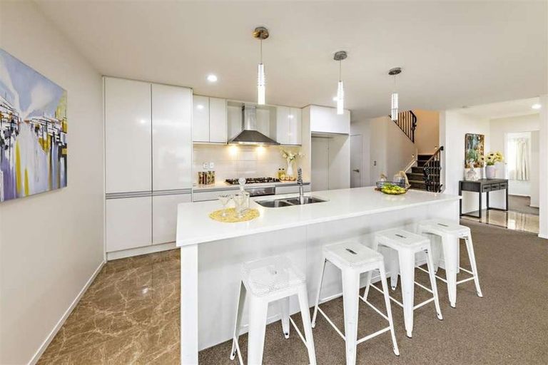 Photo of property in 382 Ormiston Road, Flat Bush, Auckland, 2019