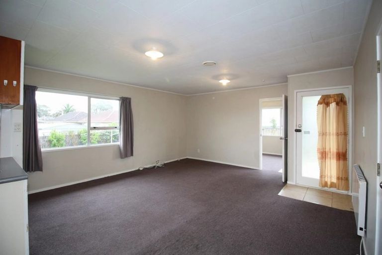 Photo of property in 73 Alabaster Drive, Papatoetoe, Auckland, 2025